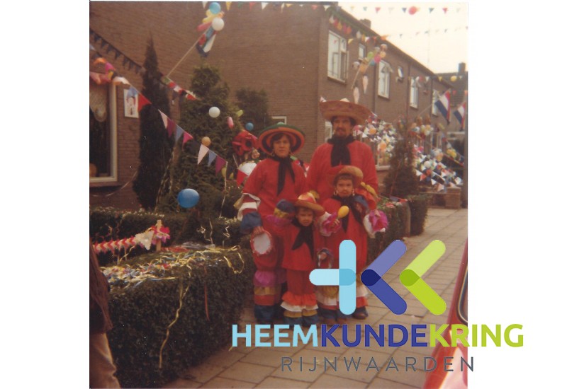 Carnaval 1980 Klaproosstraat Coll. Lamers-Hendriks (2)